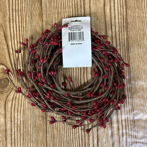 Holiday Berry Garlands Primitive Pip Berry Garland 5ft Set Of 2 & Mini Pine Come - Picture 4 of 12